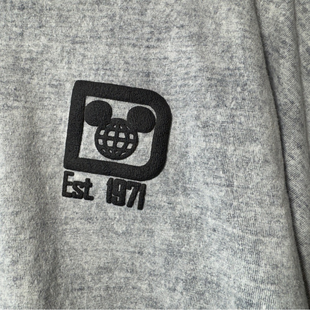 Walt Disney World Parks Spirit Jersey Shirt Adult Small Gray Acid Wash Print - Picture 4 of 12